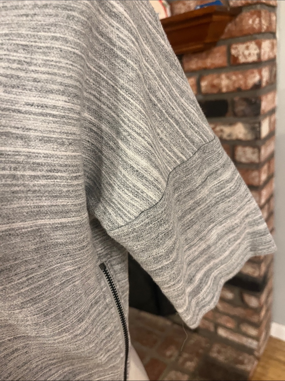 10 Crosby Derek Lam Gray Striped Short-Sleeve Knit Top - Picture 3 of 6